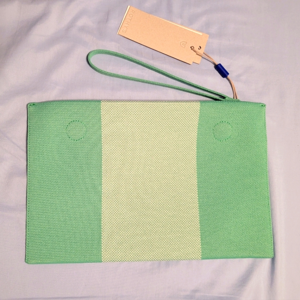 Rothy's jade green essential pouch with magnets NWT - Picture 2 of 4